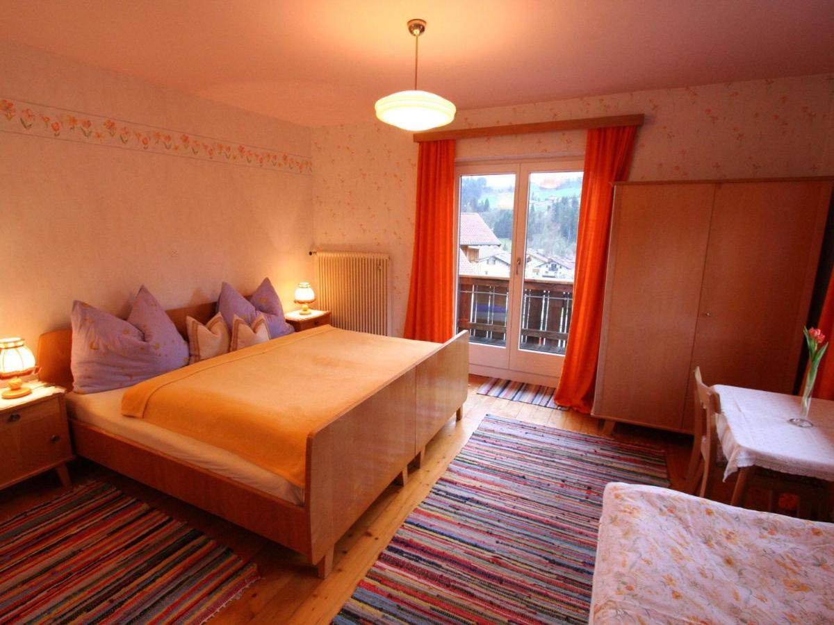 Huge Holiday Home in Hopfgarten im Brixental near Ski Lift Exterior foto